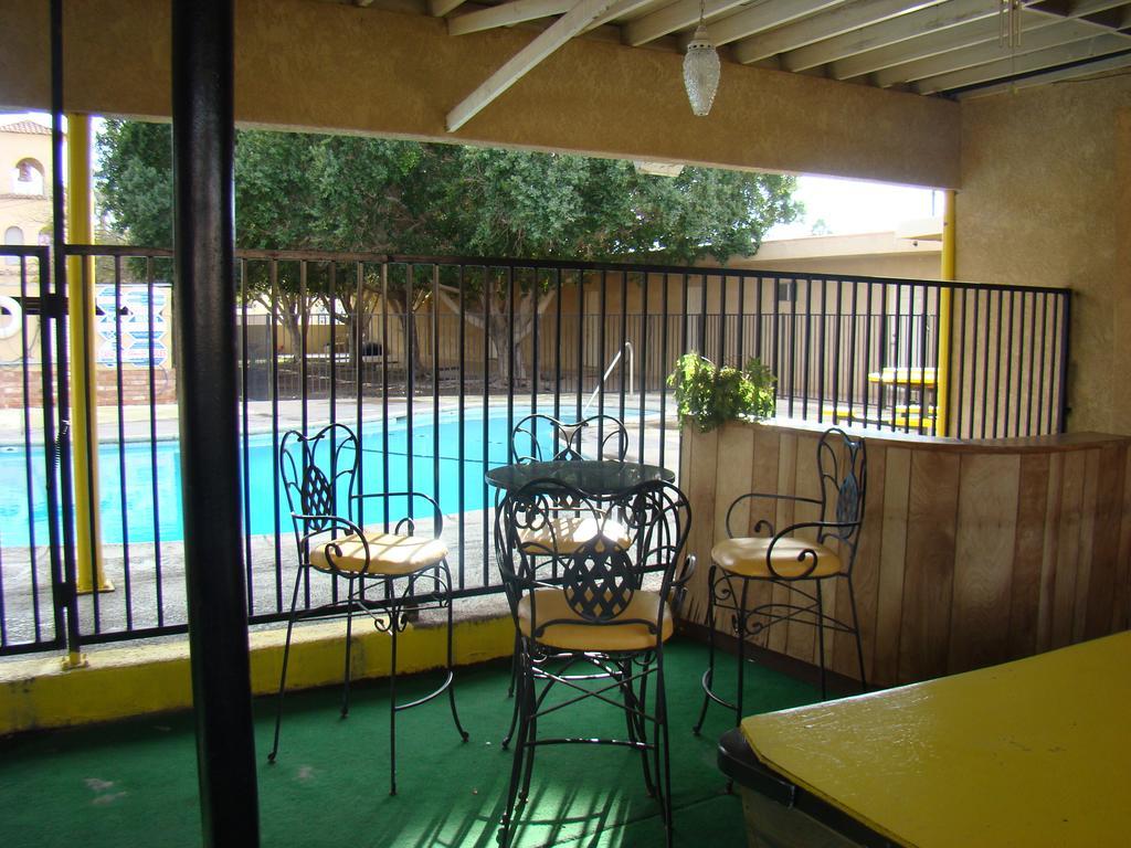 אל סנטרו Brunner'S Inn And Suites מראה חיצוני תמונה