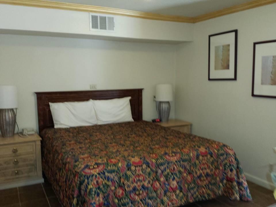 אל סנטרו Brunner'S Inn And Suites מראה חיצוני תמונה